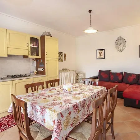 Apartament Villino Lu Maestrali *